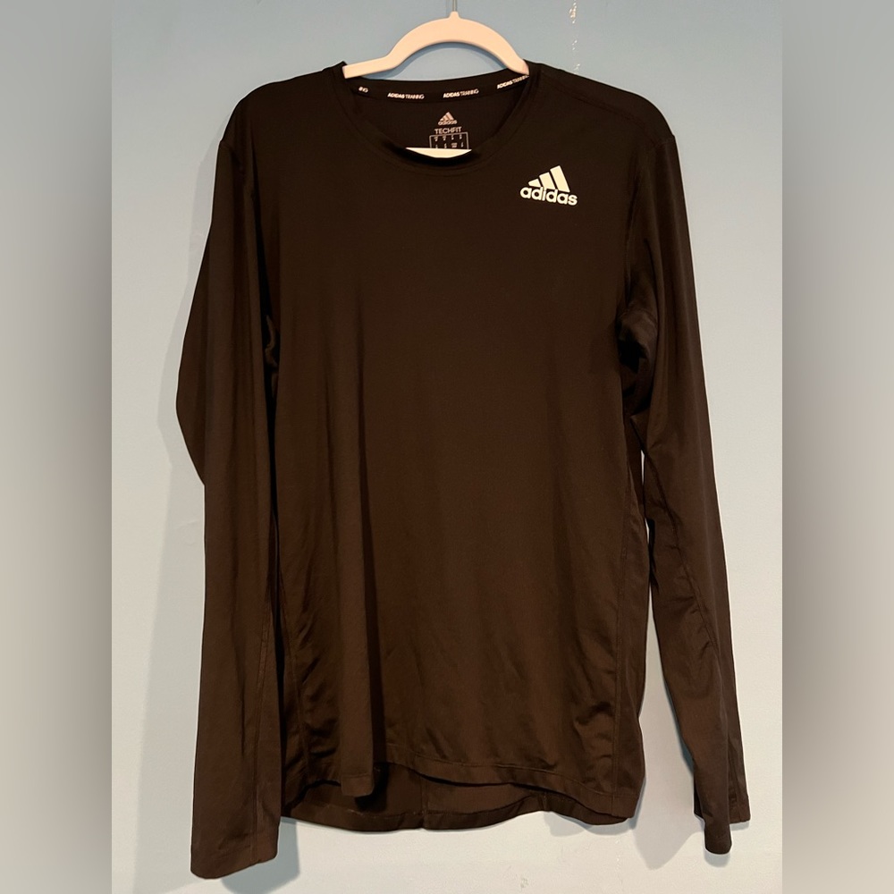 Adidas training wear black shirt size M